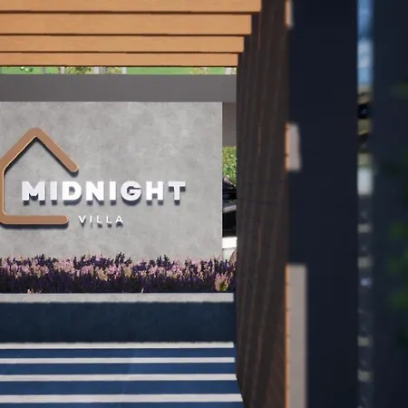 Midnight * Cerkvenjak